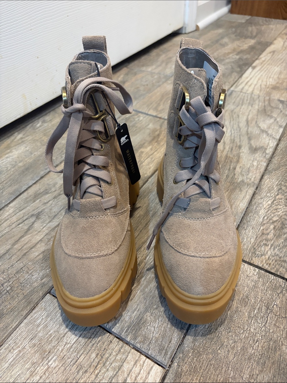 Sorel Women's Taupe Suede Caribou X lace up boots size 5.5